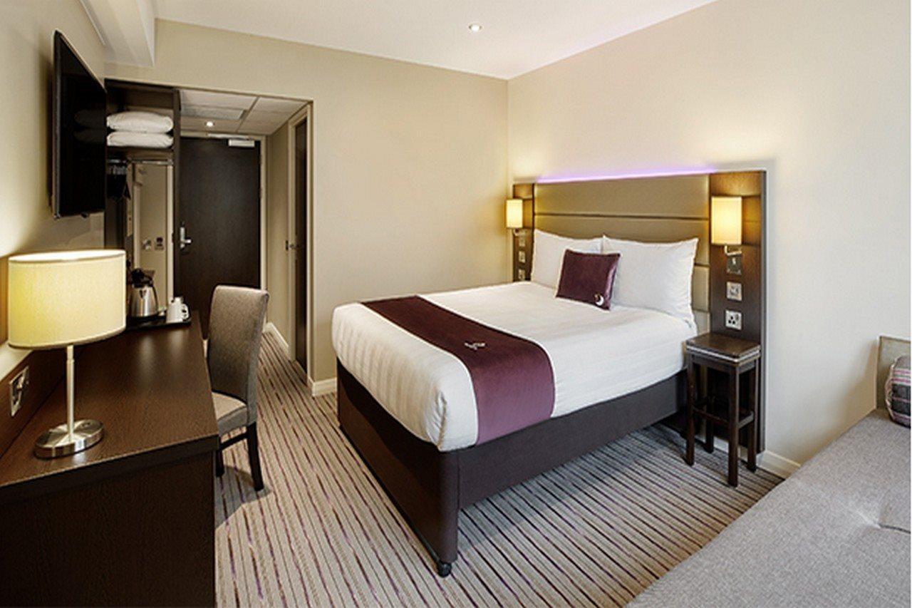 Premier Inn London City - Aldgate Exterior foto